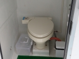 トイレ完備2